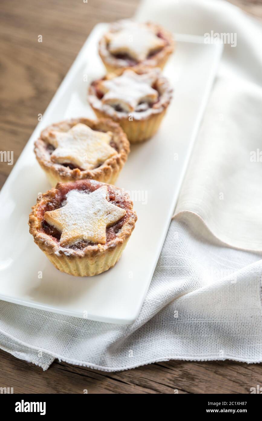 Food christmas sweet tree mince pie hi-res stock photography and images ...