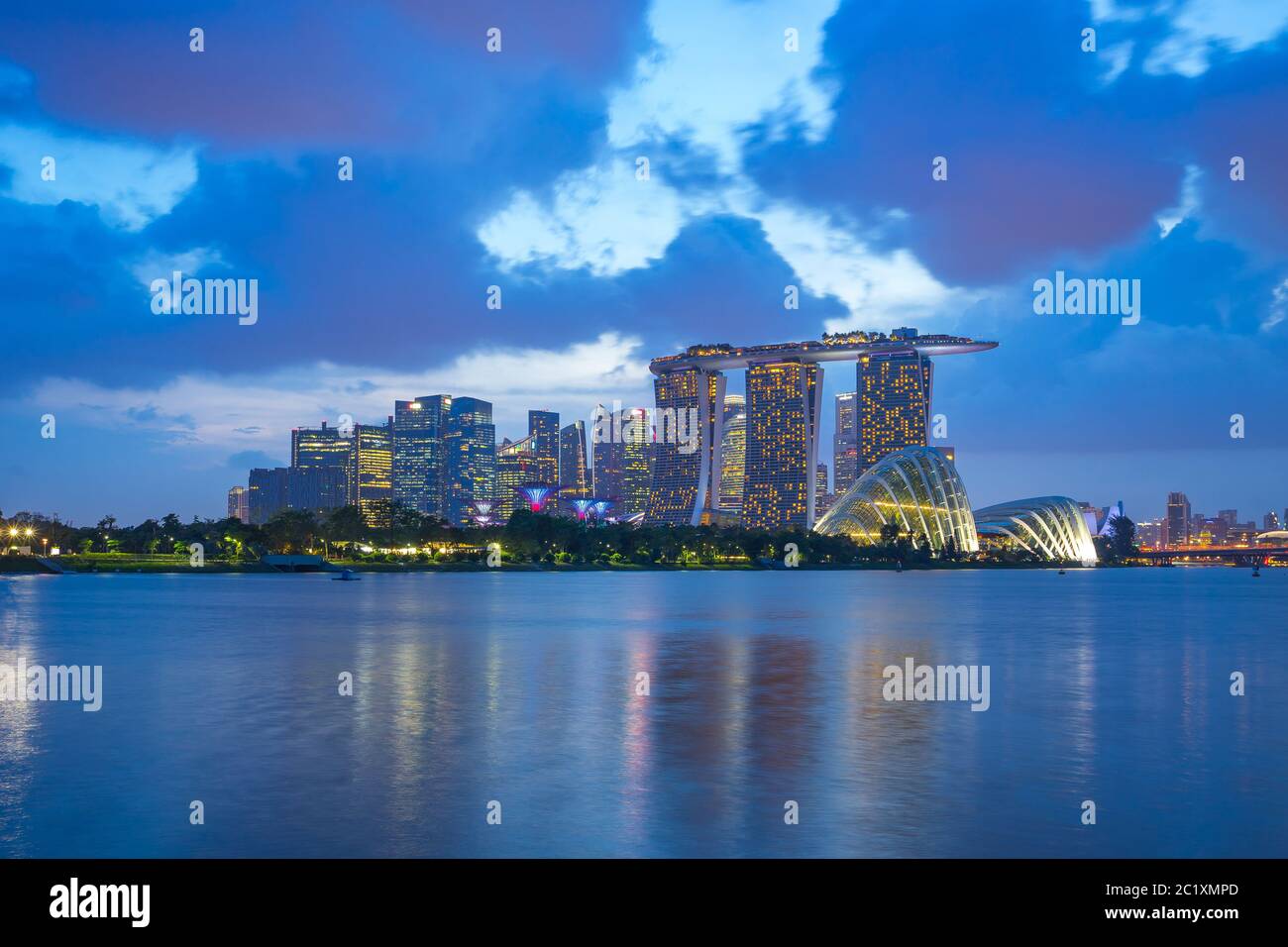 Singapore city skyline view hi-res stock photography and images - Alamy