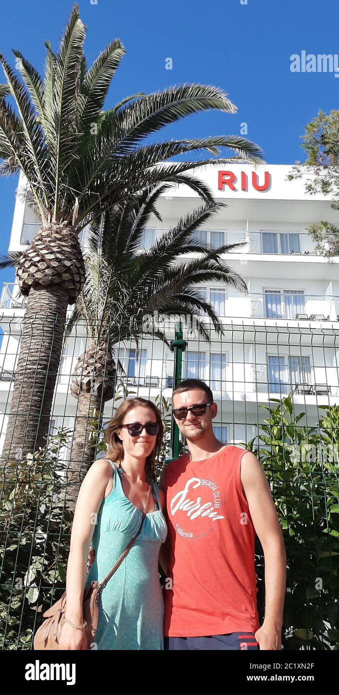 Mallorca, Spain. 15th June, 2020. Dana Meier and Markus Fuchs are standing  in front of the Hotel Riu Concordia. "I would have imagined everything to  be more unpleasant," says the 30-year-old with
