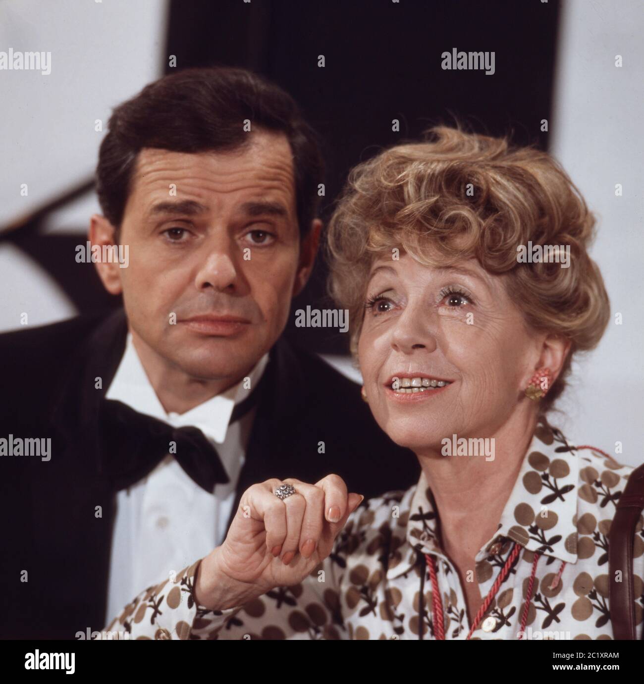 Inge Meysel Deutsche Schauspielerin Mit Kollege Walter Giller In Einer Fernsehshow Deutschland Um 1969 German Actress Inge Meysel With Colleague Walter Giller In A Tv Show Germany Around 1969 Stock Photo Alamy