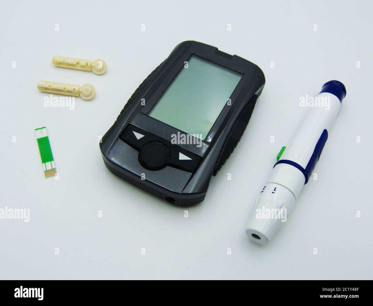 Set of glucose meter with diabetes indicator strips for blood glucose