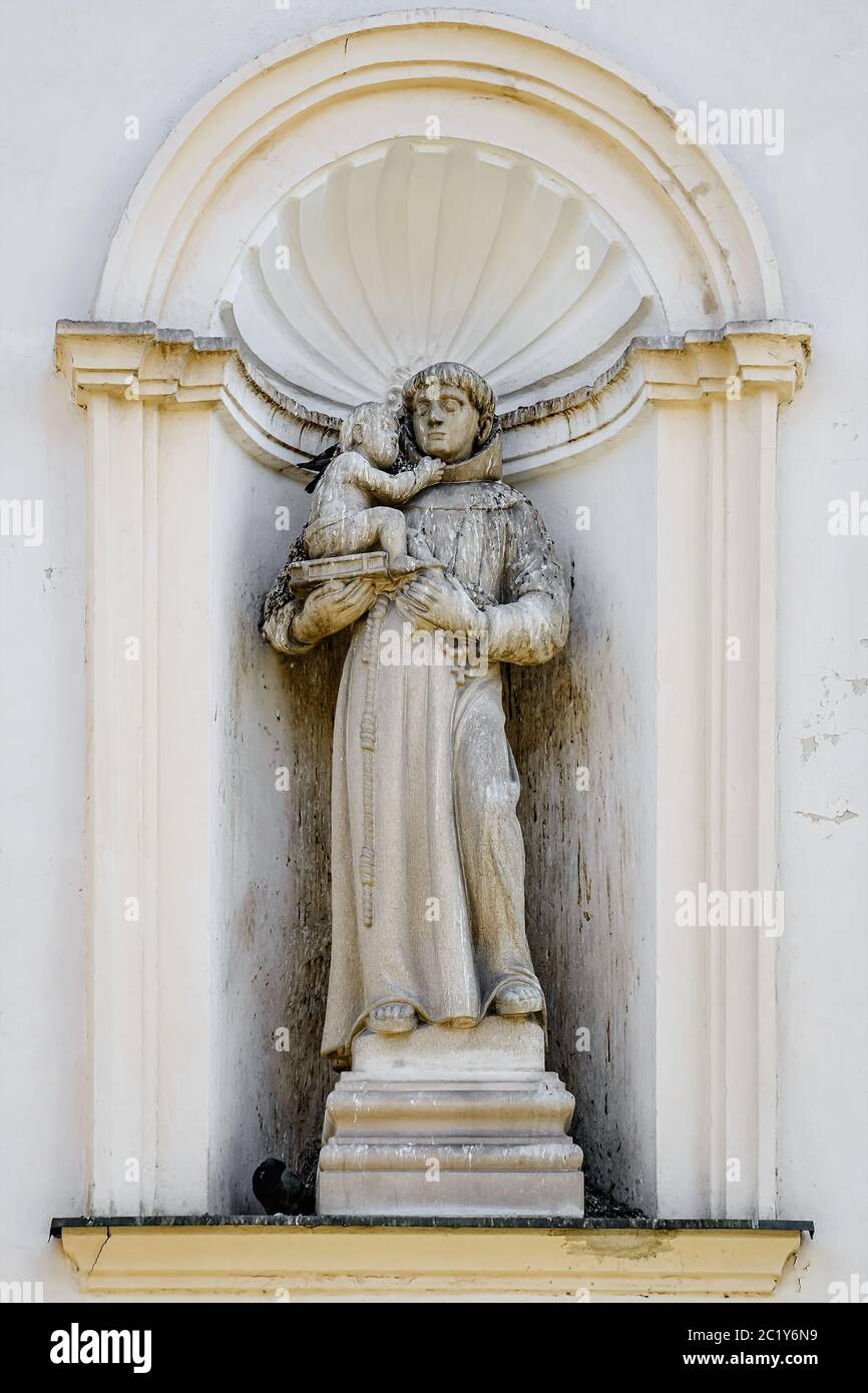 Monument niche hires stock photography and images Alamy