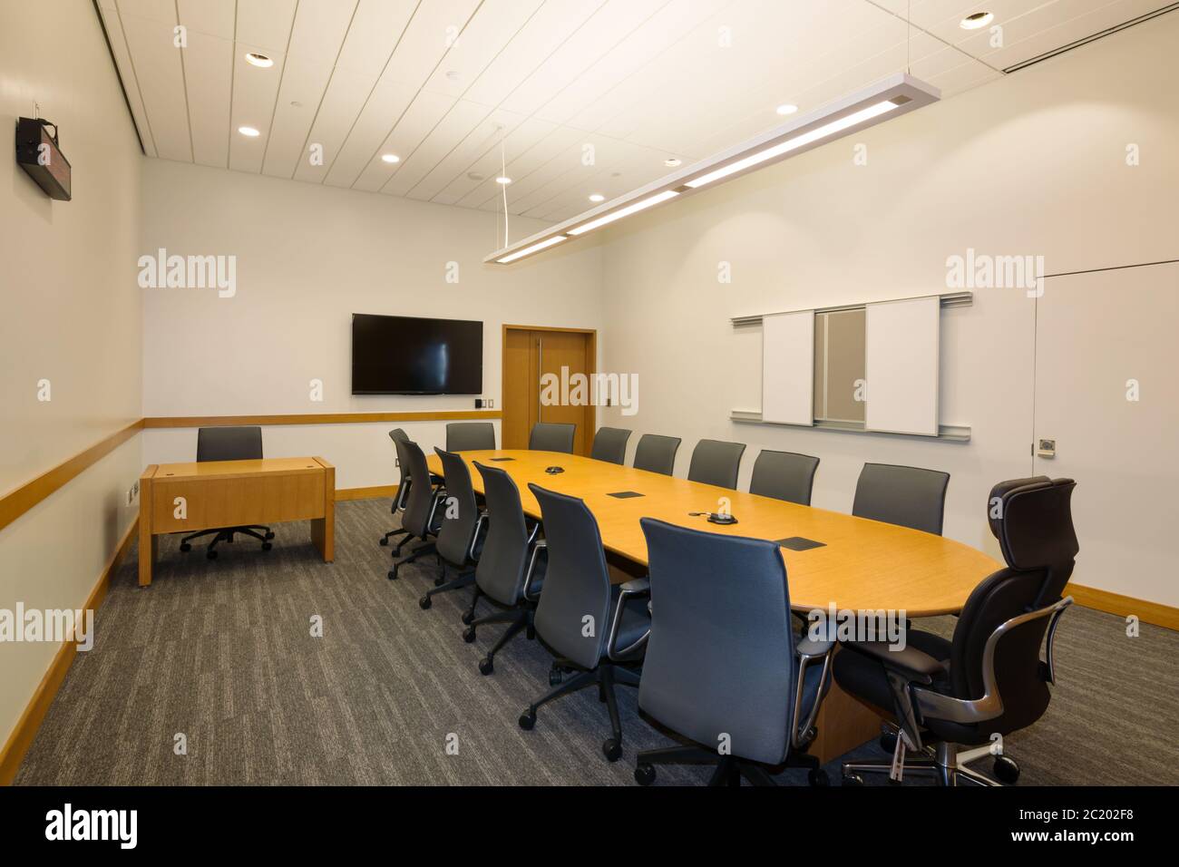 New jury deliberation room in a modern courthouse Stock Photo