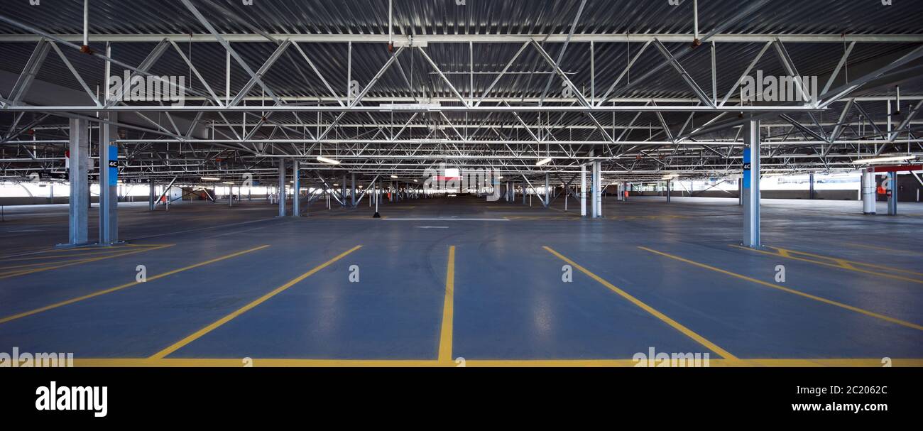 Top floor of an Airport parking garage Stock Photo Alamy