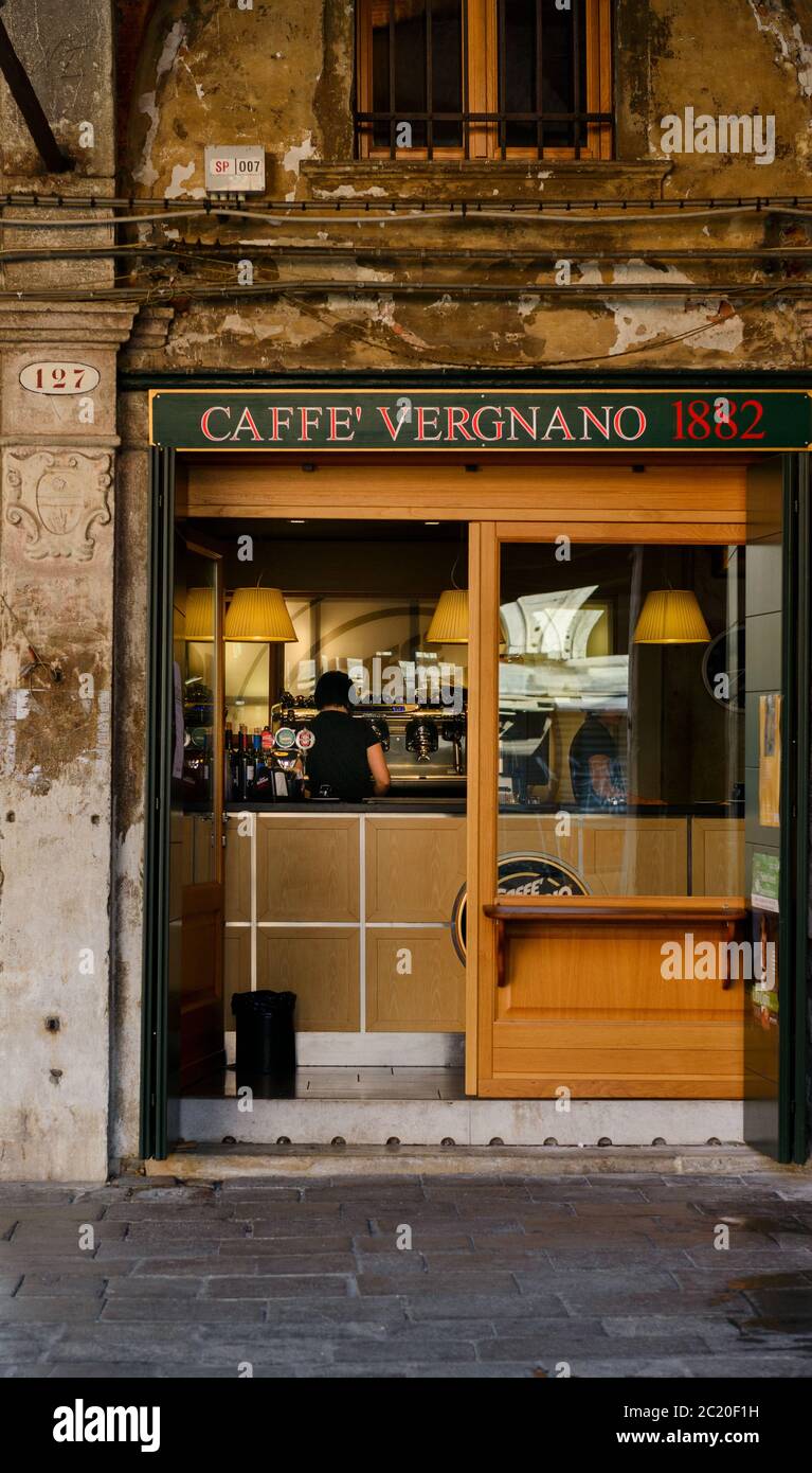Cafe vergnano hi-res stock photography and images - Alamy