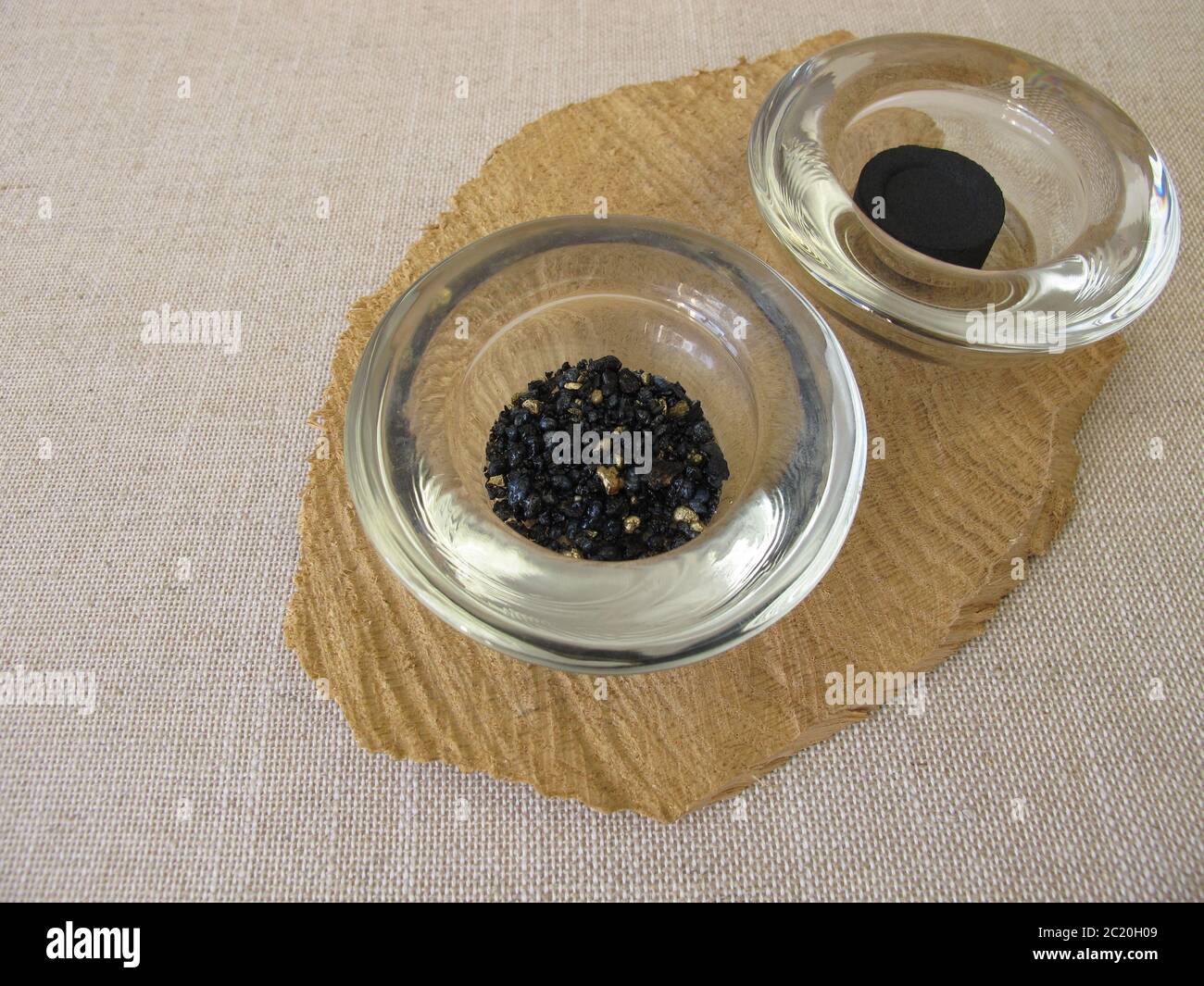 Incense resin hires stock photography and images Alamy