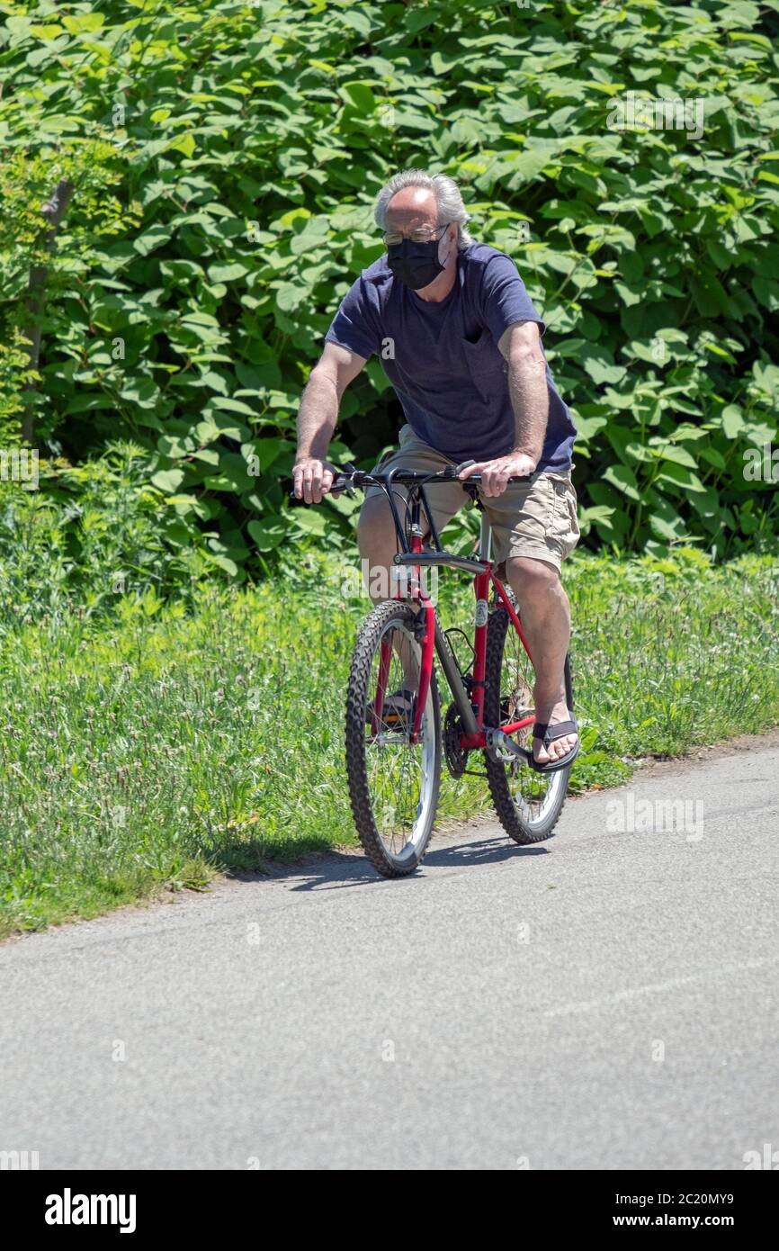 Cycling city mask hires stock photography and images Alamy