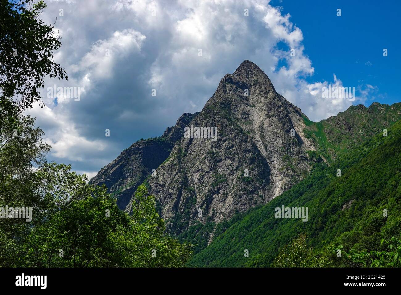 The prominent rocky peak of the Dent d'Orlu, Ax les Thermes, Ariege, French Pyrenees, France Stock Photo