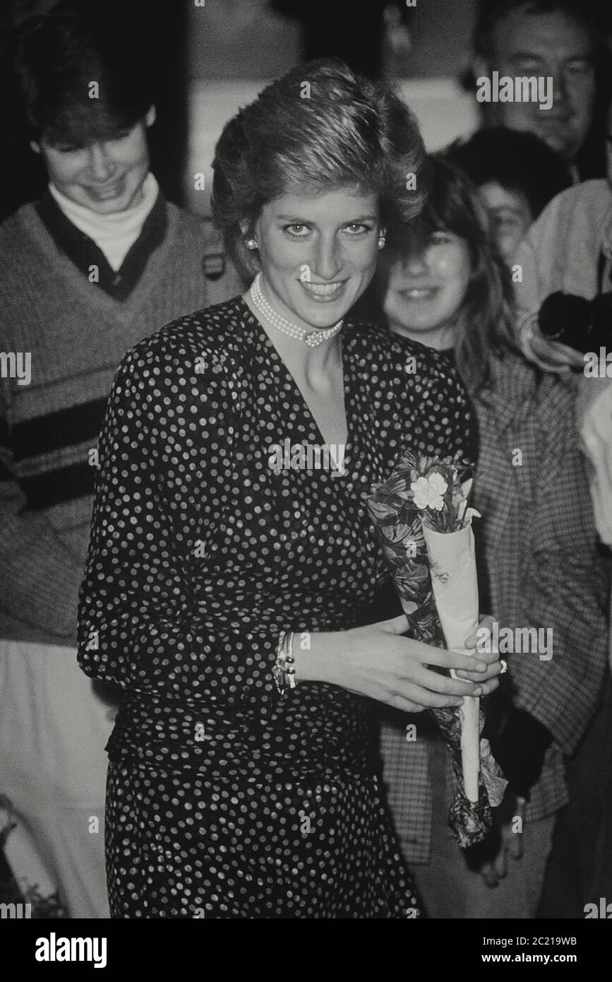 HRH, Diana, Princess of Wales attending a Help the Aged Elderly Achievement Awards, London, wearing a polka dot dress. October 23 1989 Stock Photo
