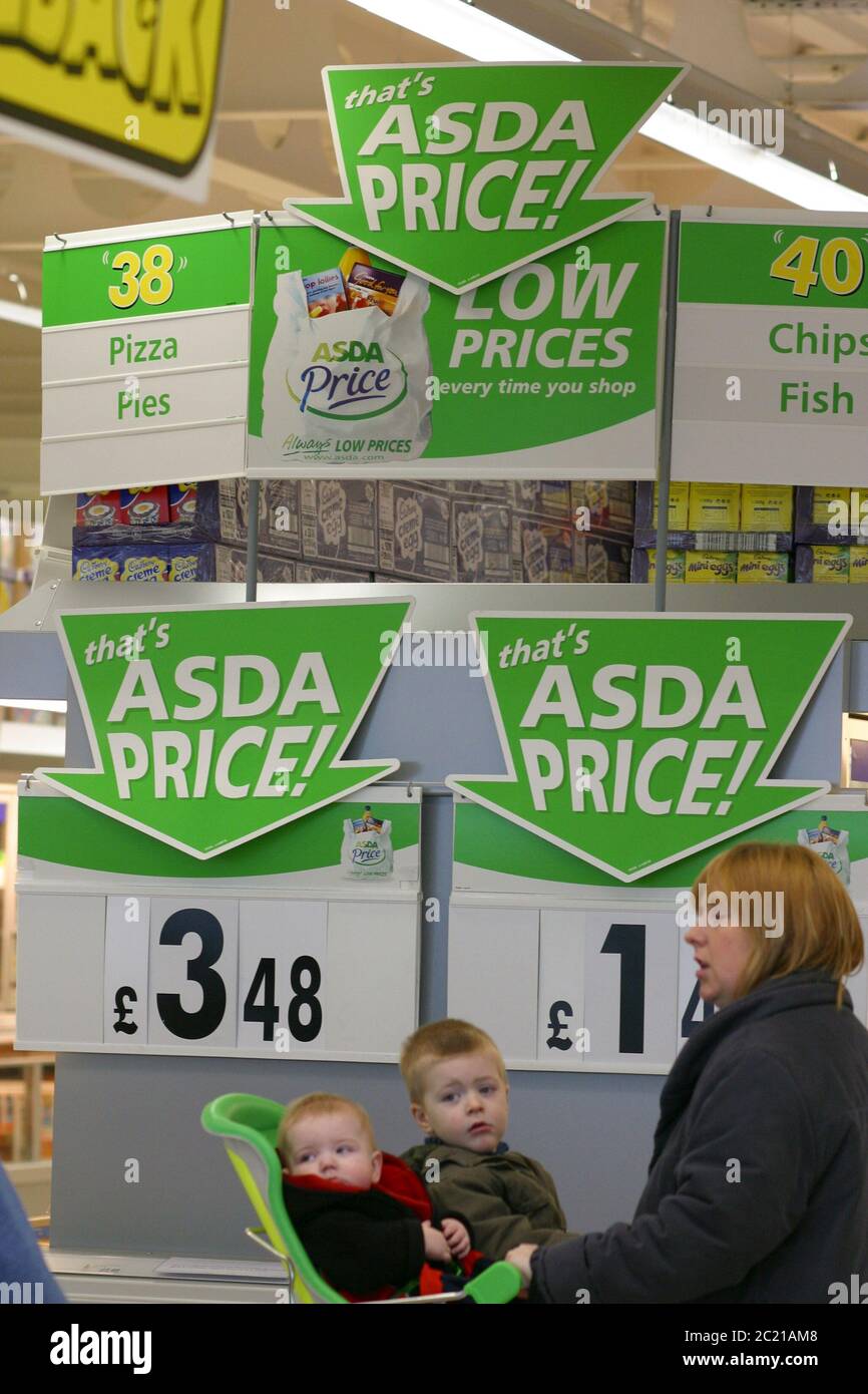Asda Wal Mart supermarket in Sheffield England Photo: David Levenson Stock Photo