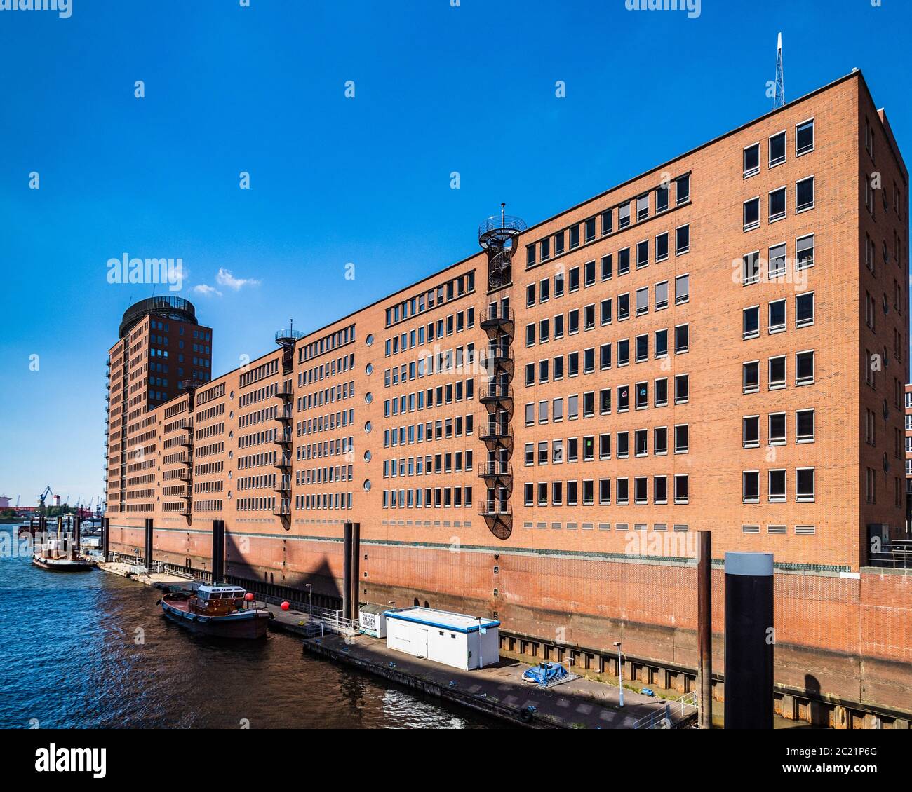 Hanseatic Trade Center (HTC) Kehrwiederspitze building on the Speicherstadt in the HafenCity district, Hamburg Germany. Opened 1997. Stock Photo