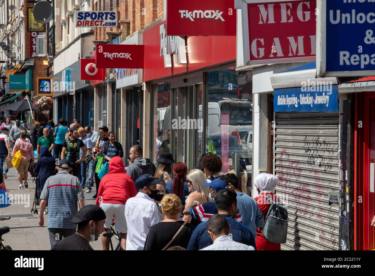 clarks outlet kilburn high road