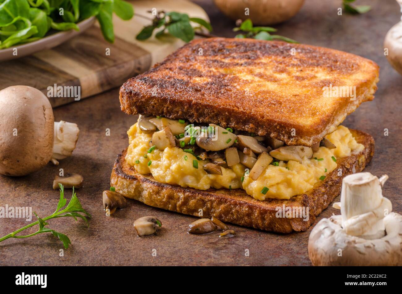 French Toast Scrambled Eggs Fresh Mushrooms And Herbs Inside Delicious And Simple Stock Photo Alamy