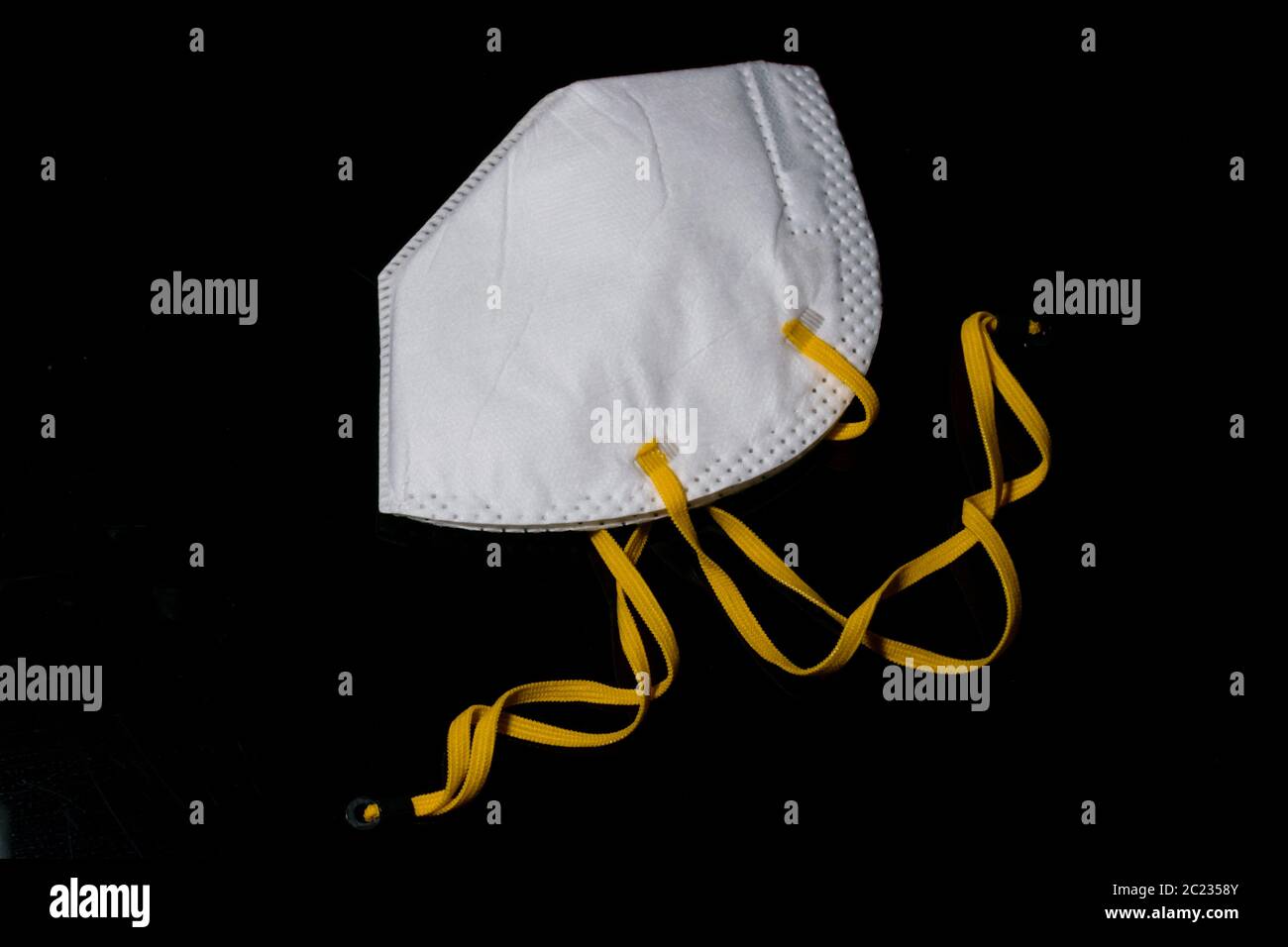 N95 mask doctor hi-res stock photography and images - Alamy