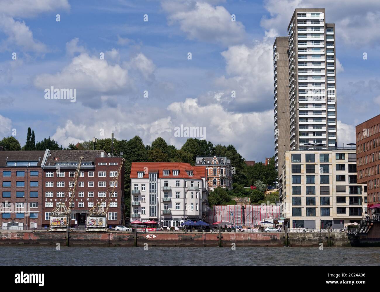 Living in high-rise in hamburg on the water Stock Photo