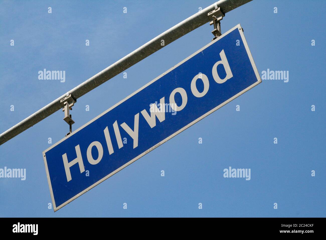 Hollywood street sign at traffic light in America Stock Photo Alamy