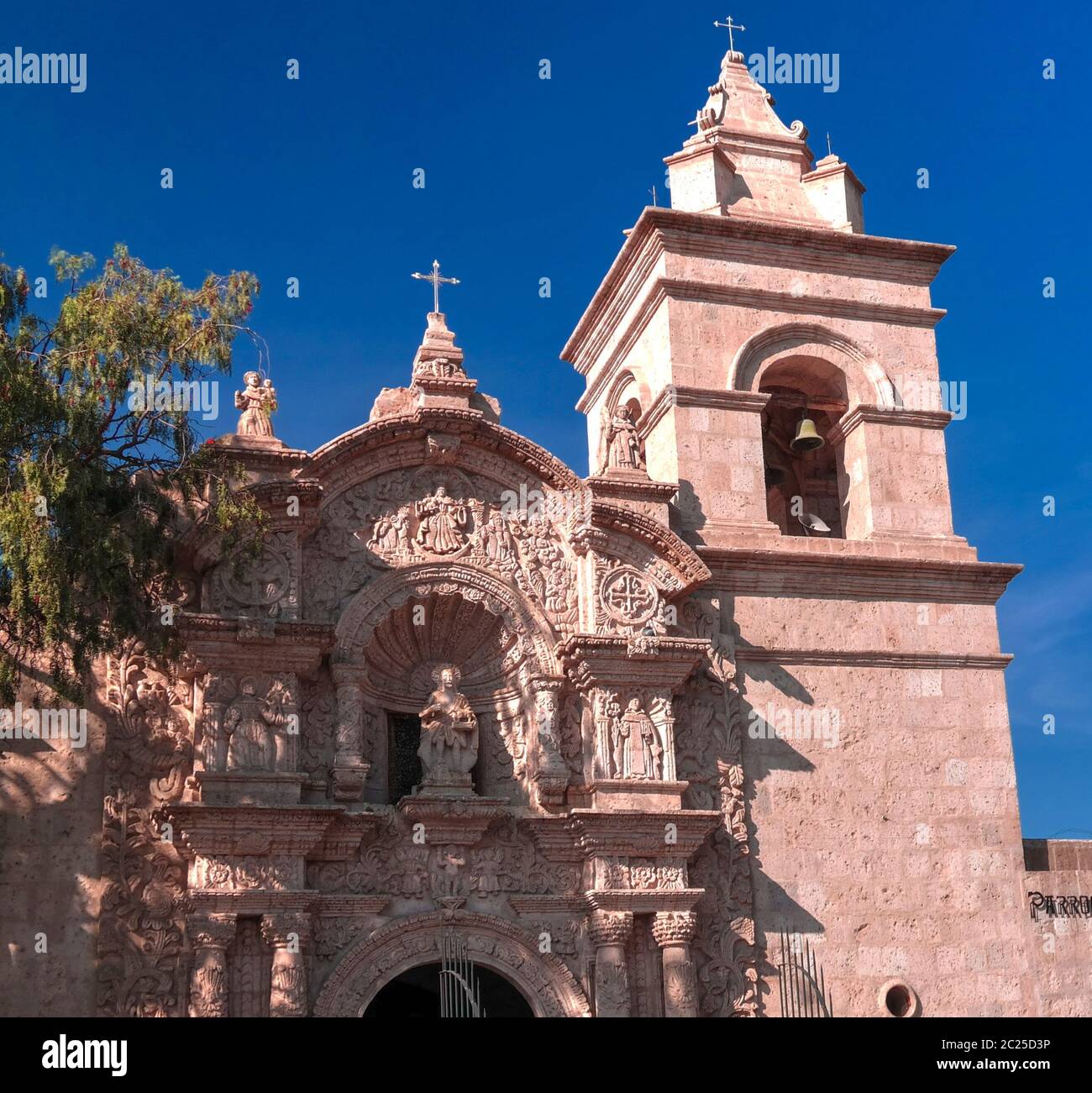 Exterior ciew to facade of Iglesia de San Juan Bautista de Yanahuara, Arequipa, Peru Stock Photo
