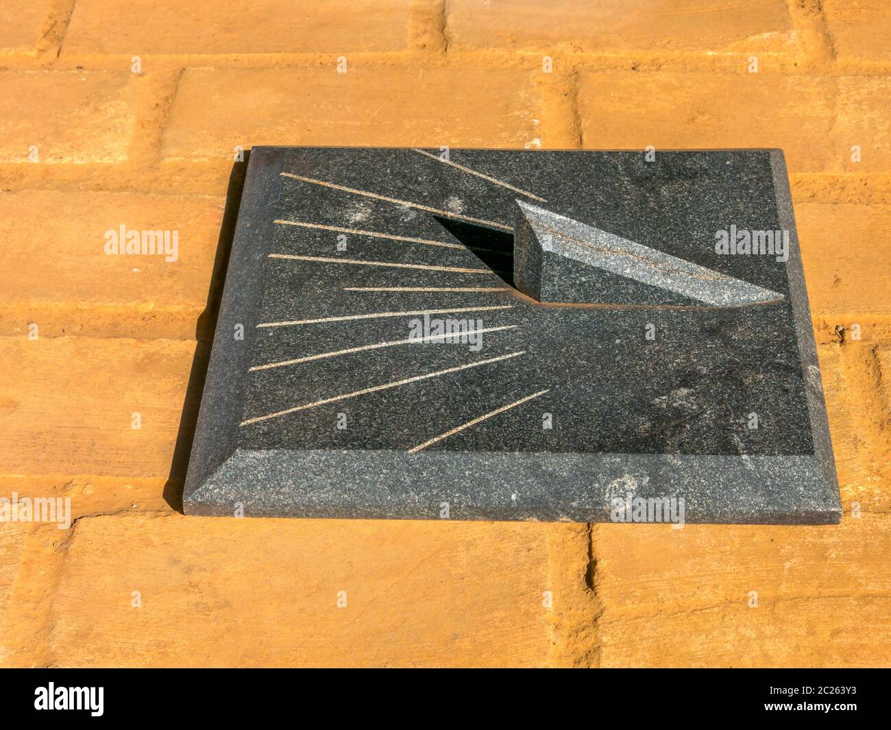 Sundial on floor hi-res stock photography and images - Alamy