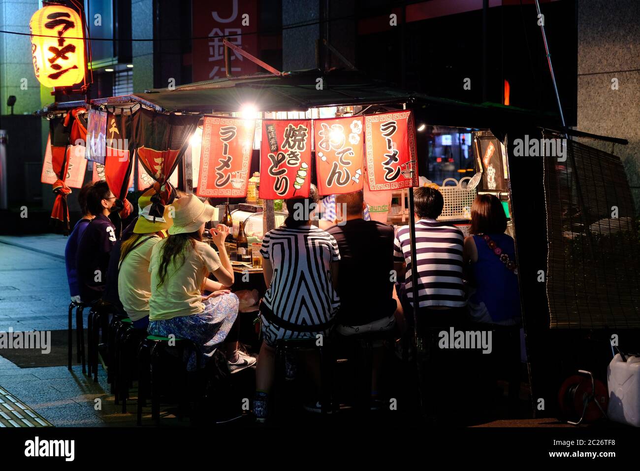 Japan street food stand hi-res stock photography and images - Alamy