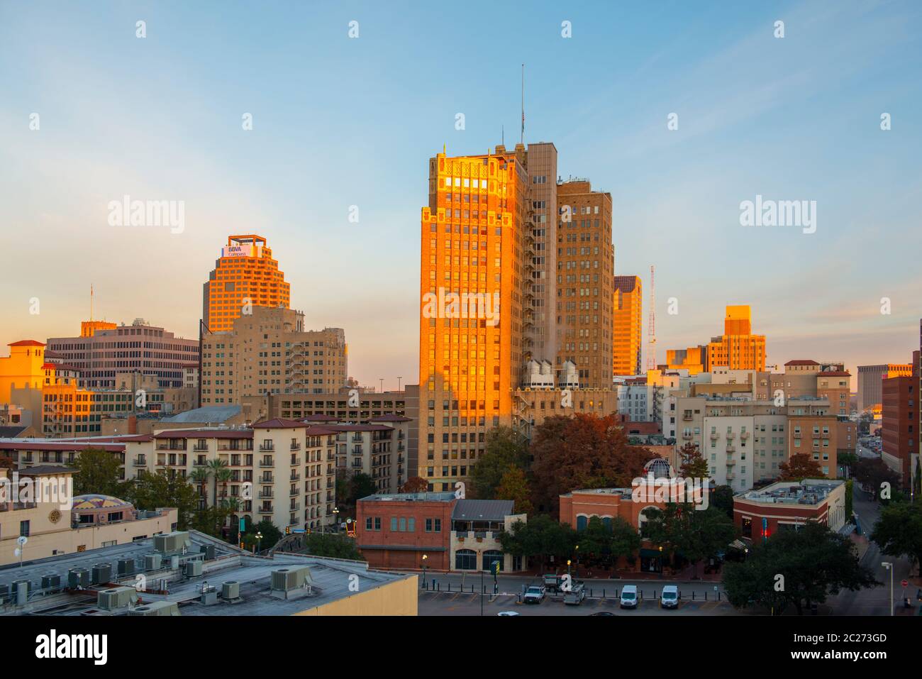 Aerial tour downtown san antonio hi-res stock photography and images ...