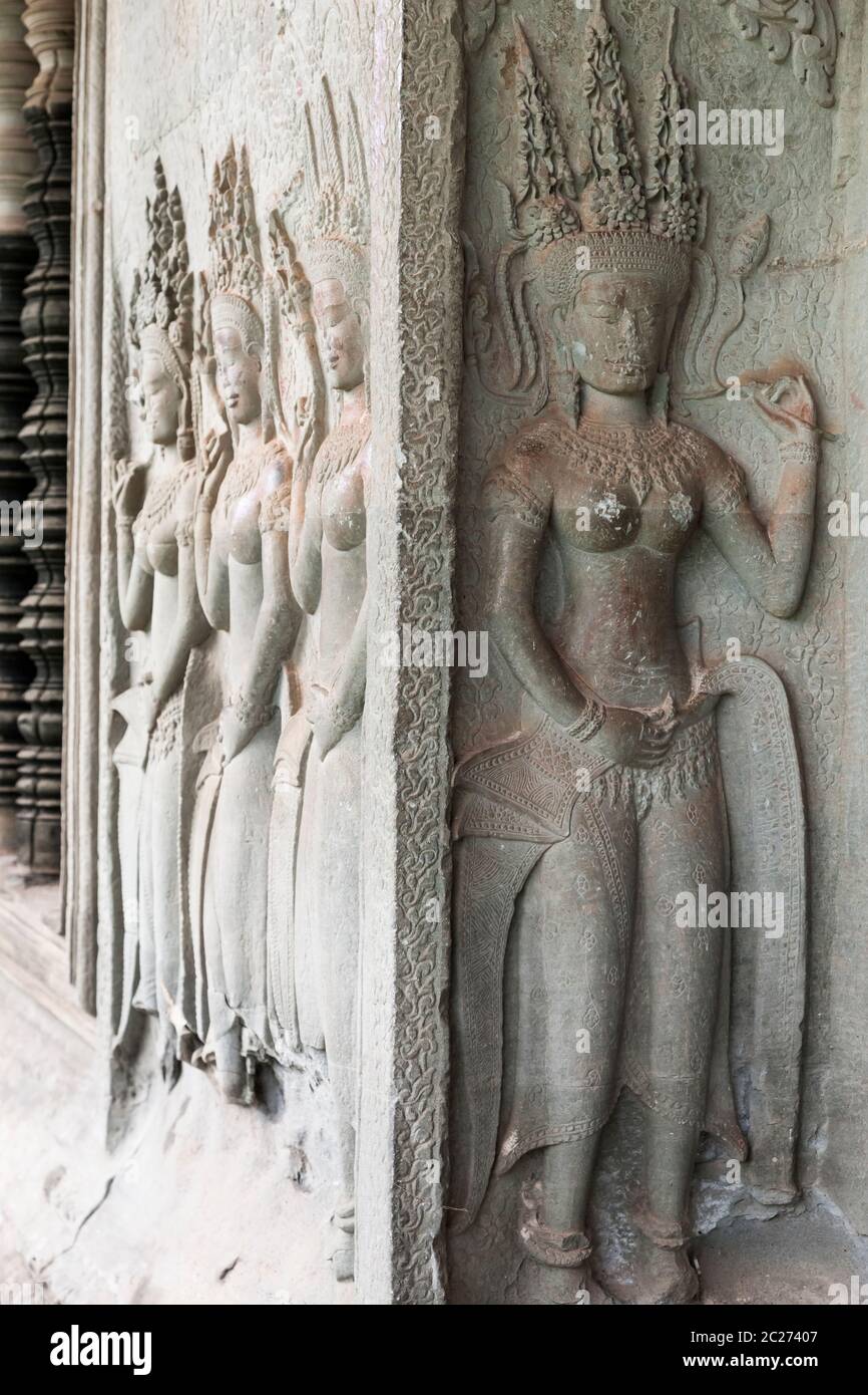 Angkor wat, Bas-relief of west wing at north gallery, Apsaras as celestial dancers, Siem Reap, Cambodia, Southeast Asia, Asia Stock Photo