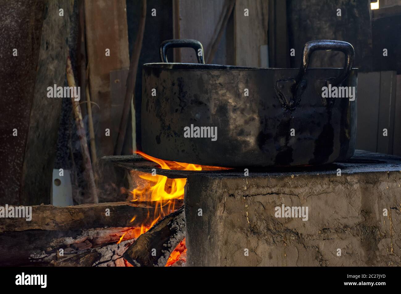 Old wood burning fireplace hi-res stock photography and images - Alamy