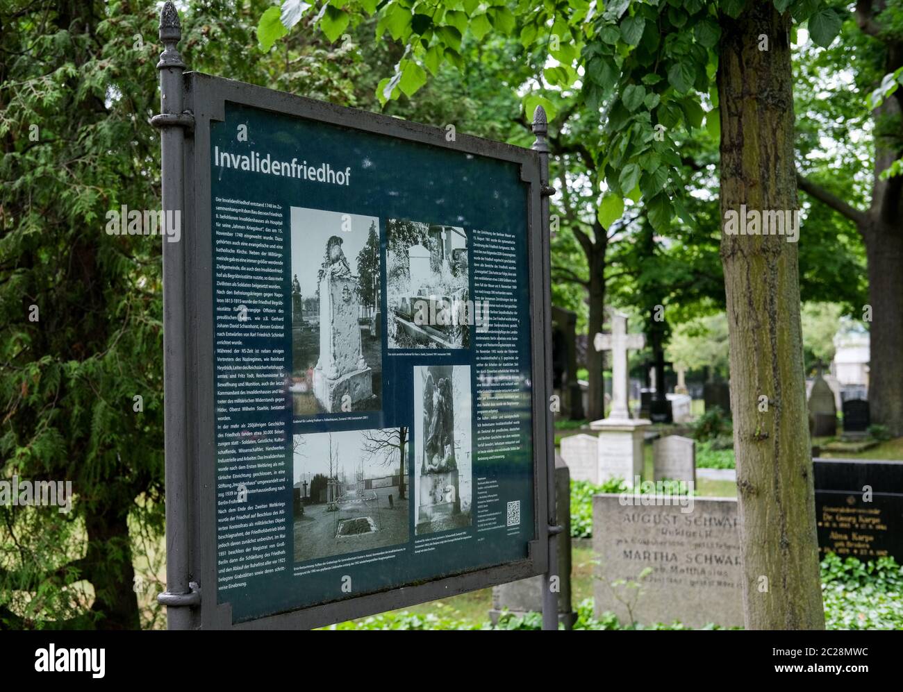 Invalidenfriedhof prussian military cemetery in hi-res stock photography  and images - Alamy