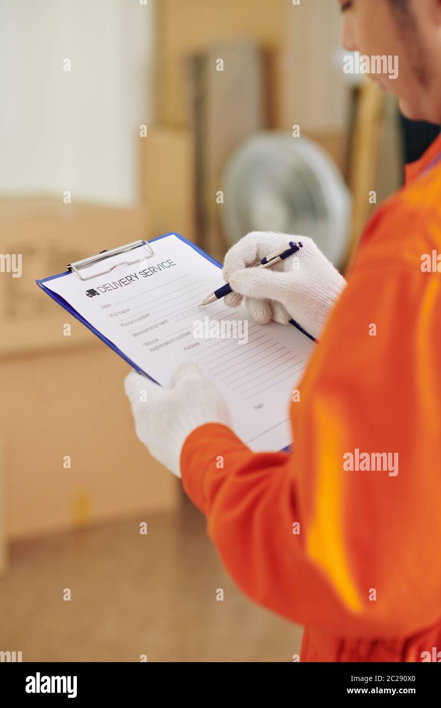 Worker wearing uniform hi-res stock photography and images - Alamy