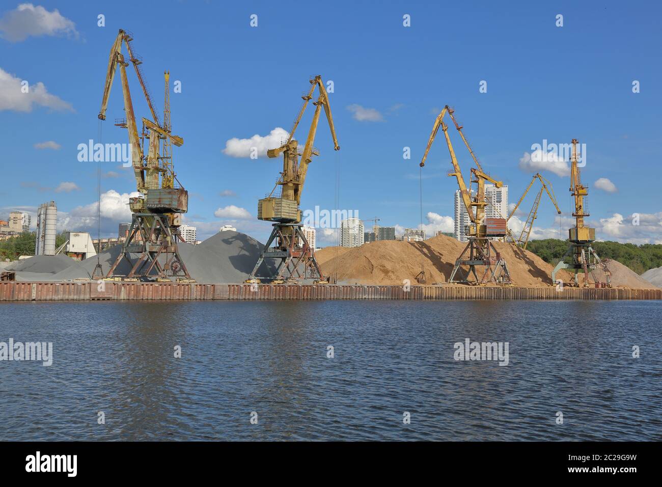Loading Unloading Crane Loading and unloading equipment hi-res stock photography and images - Alamy