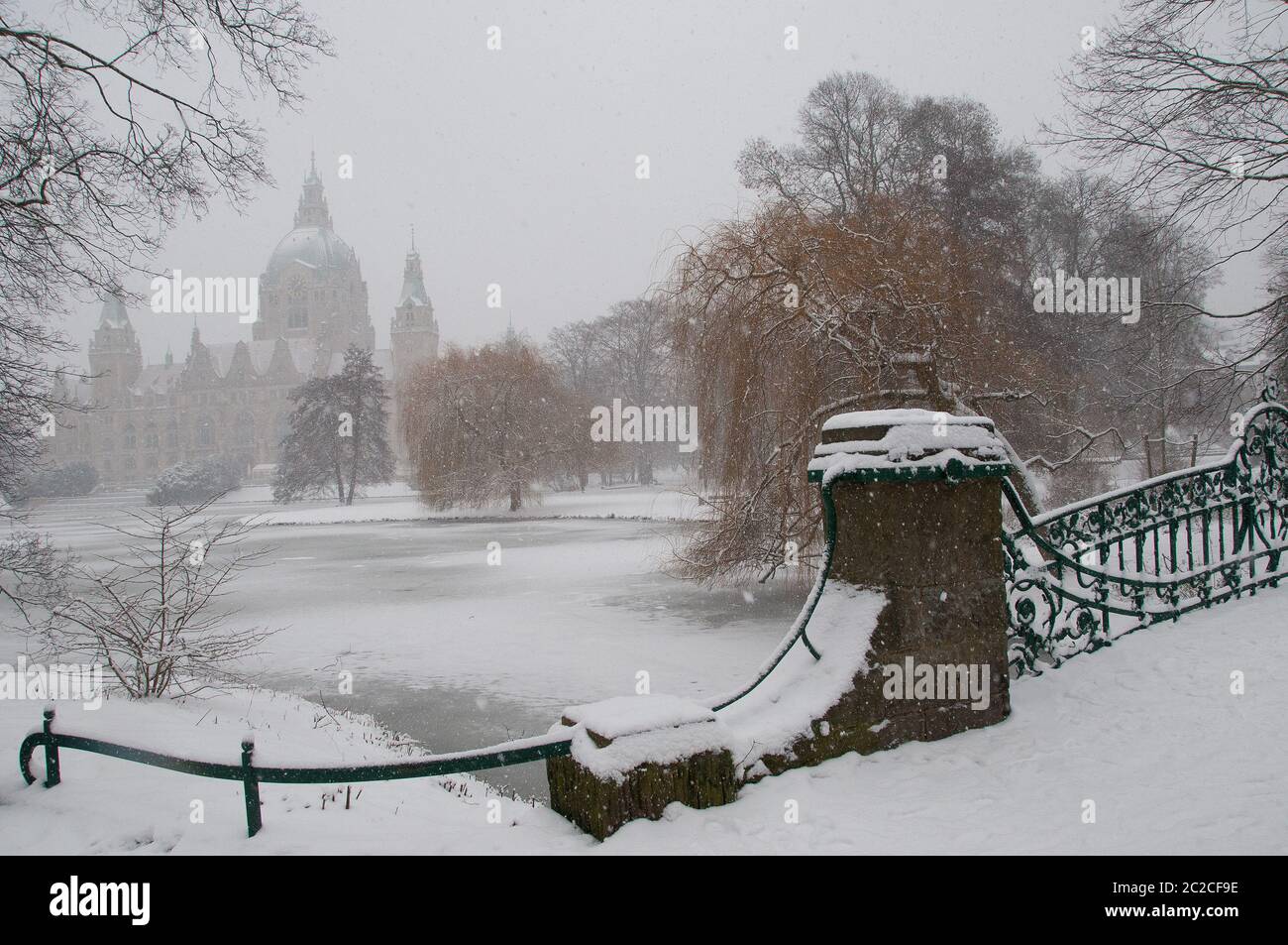 The 'Maschpark' and the New City Hall of Hannover in the winter Stock Photo