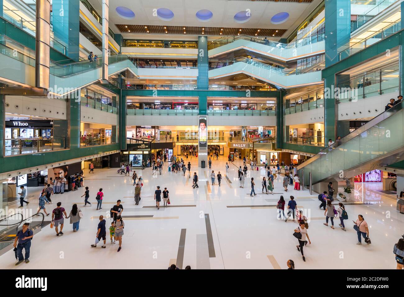 Hong kong shopping mall ceiling hi-res stock photography and images - Alamy