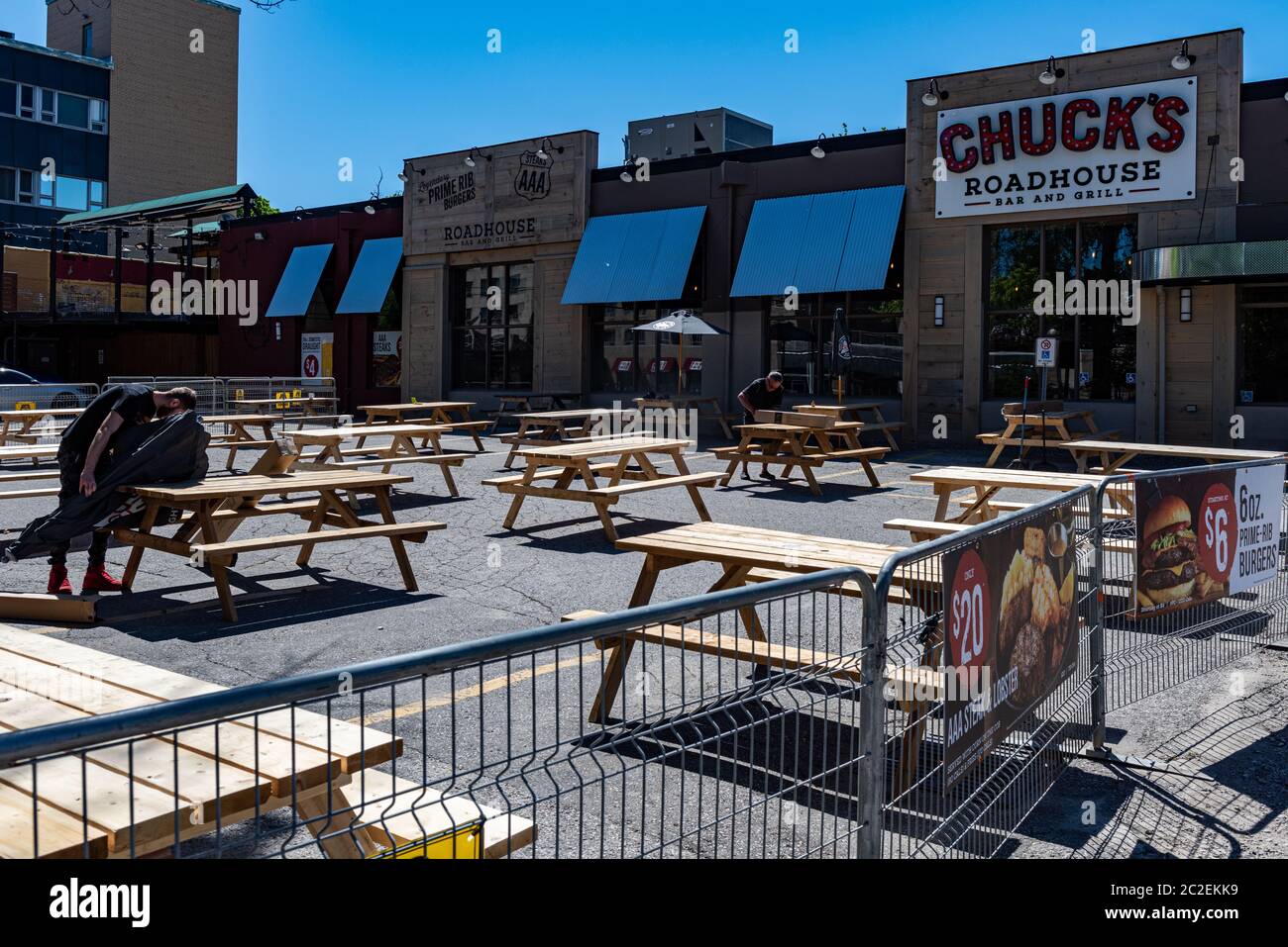 Picknic tables hires stock photography and images Alamy