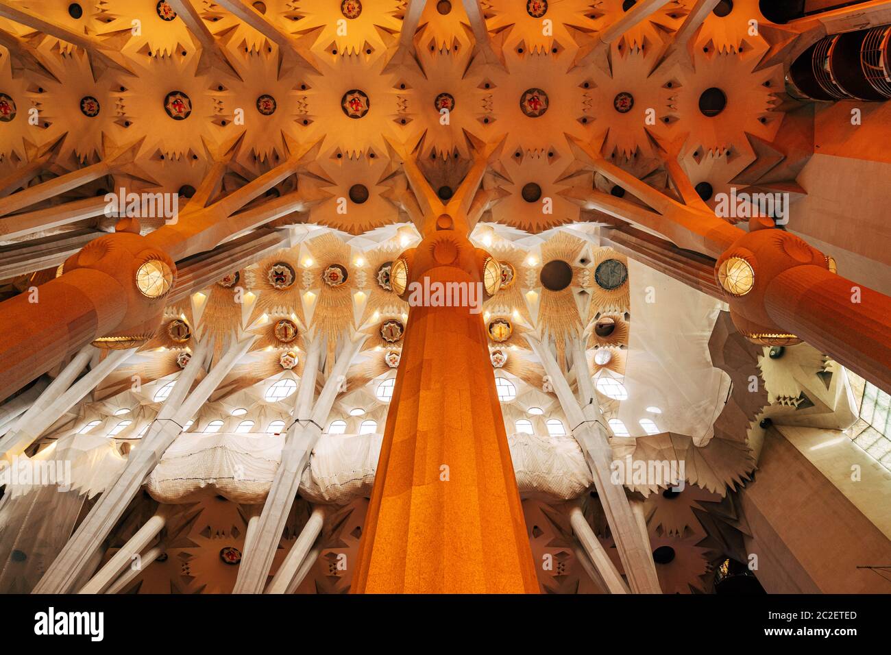 Sagrada Familia interiors - columns, vaults, stained glass and ceiling ...