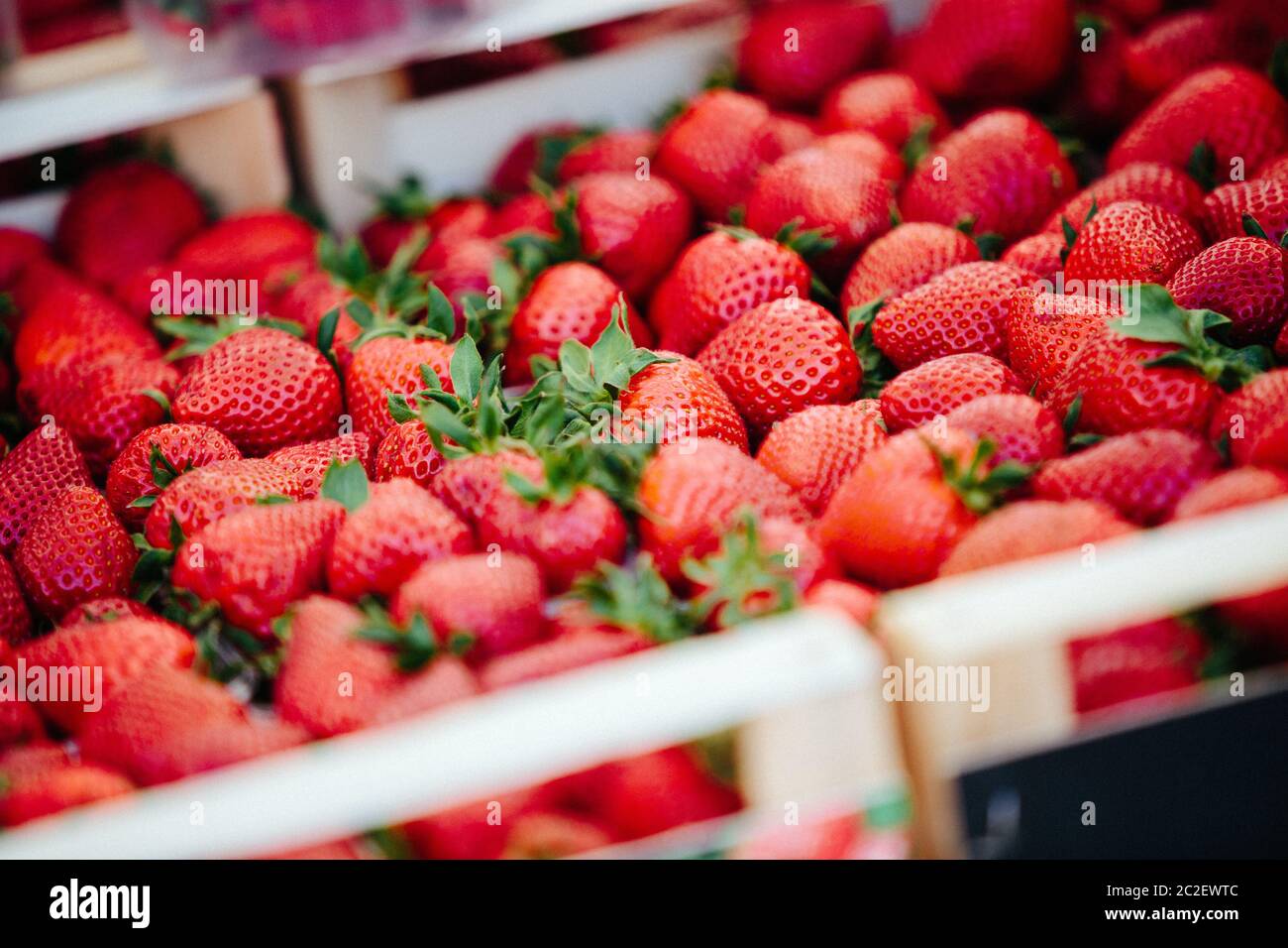 Farmers market produce box hi-res stock photography and images - Alamy