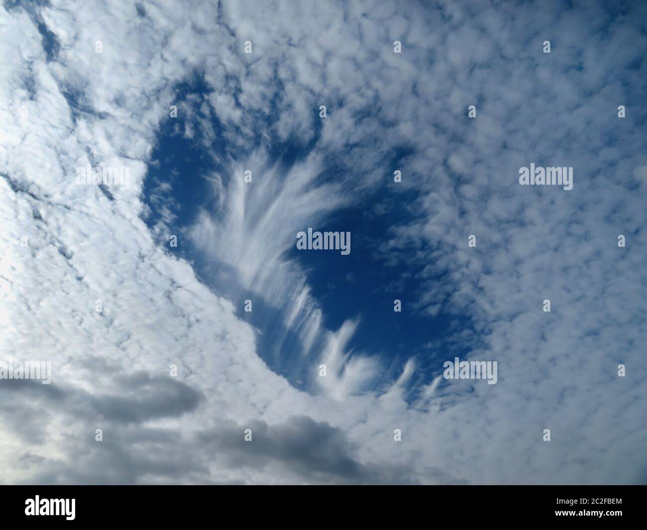What are hole-punch clouds, aka fallstreak holes?