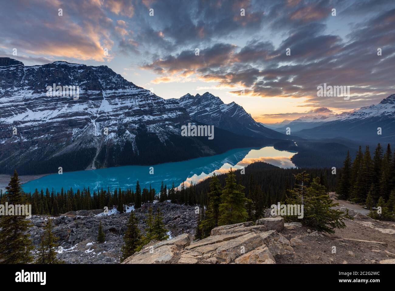 Lake Peyto in the Rocky Mountains of Banff National Park in Canada ...
