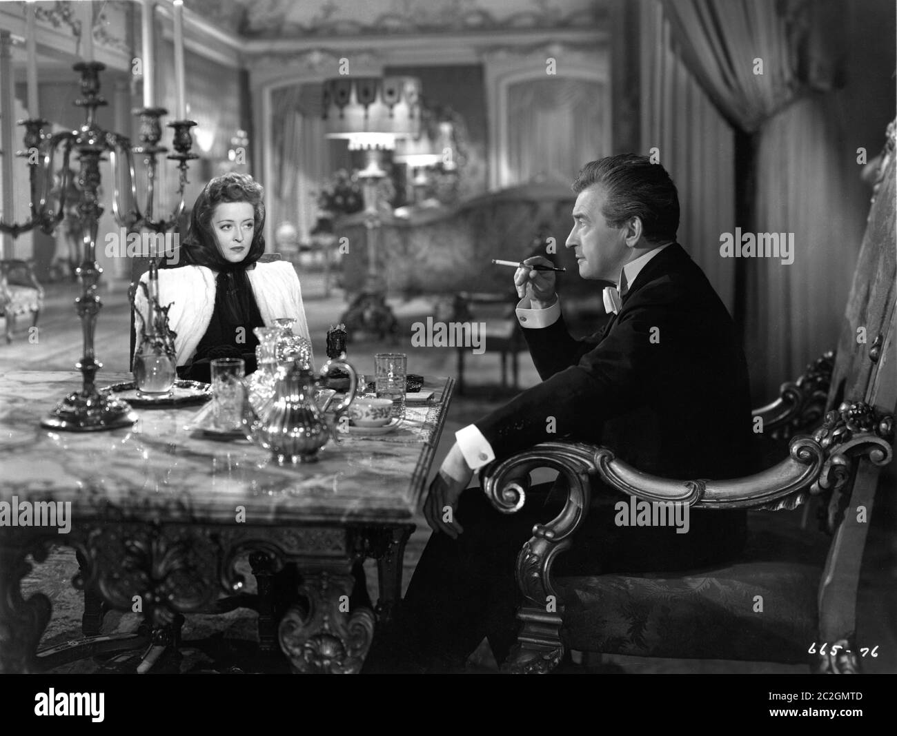 BETTE DAVIS and CLAUDE RAINS in DECEPTION 1946 director IRVING RAPPER music  Erich Wolfgang Korngold Warner Bros Stock Photo - Alamy
