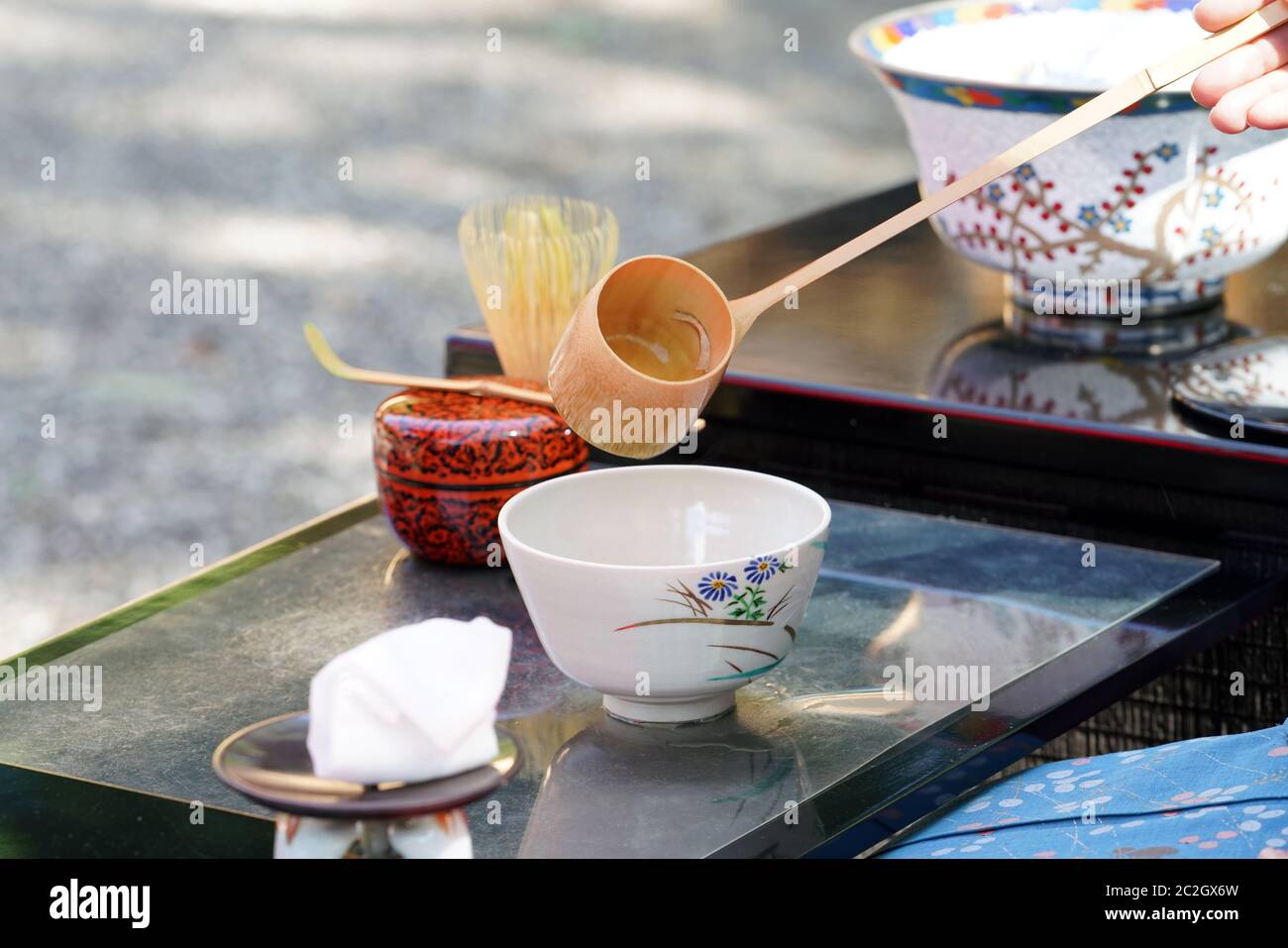 Japanese macha green tea ceremony Stock Photo Alamy