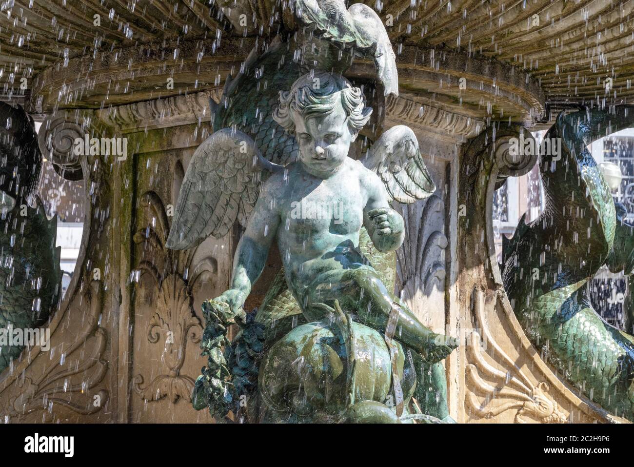 Metal water fountain hi-res stock photography and images - Page 20 - Alamy