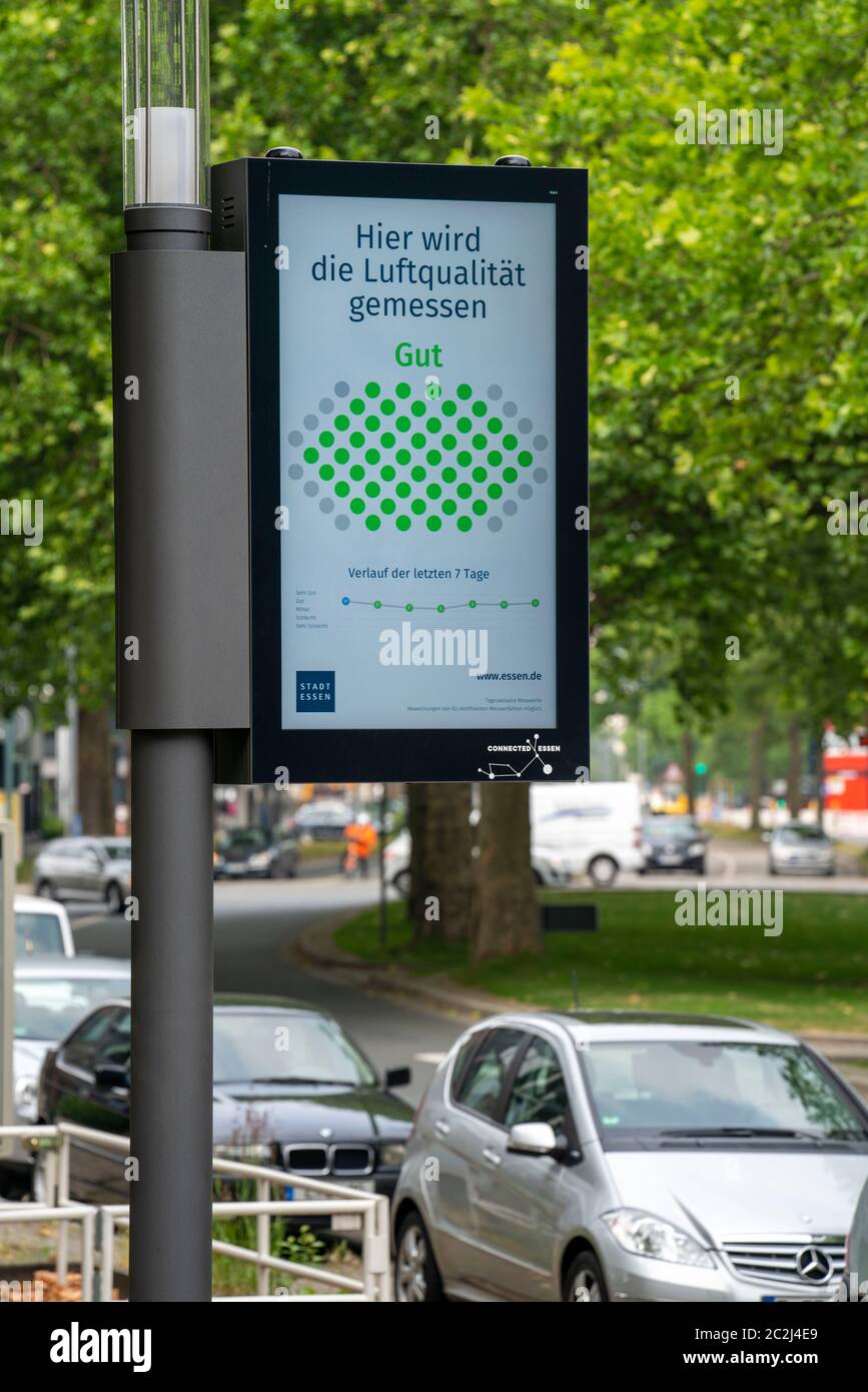Testing Streetlights Smart Poles, Intelligent Streetlights, test run, EON and the city of ...