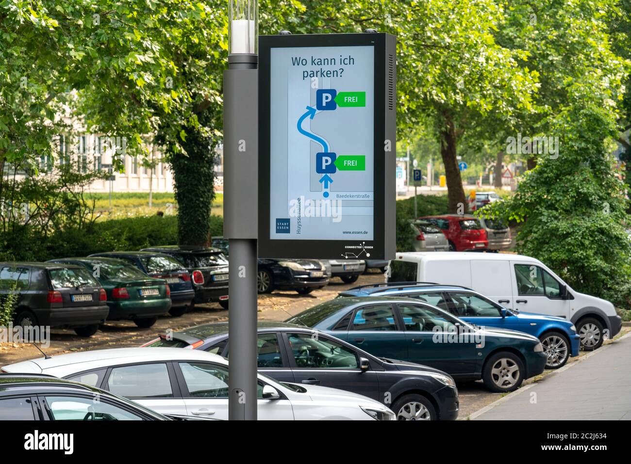Testing Streetlights Smart Poles, Intelligent Streetlights, test run, EON and the city of ...