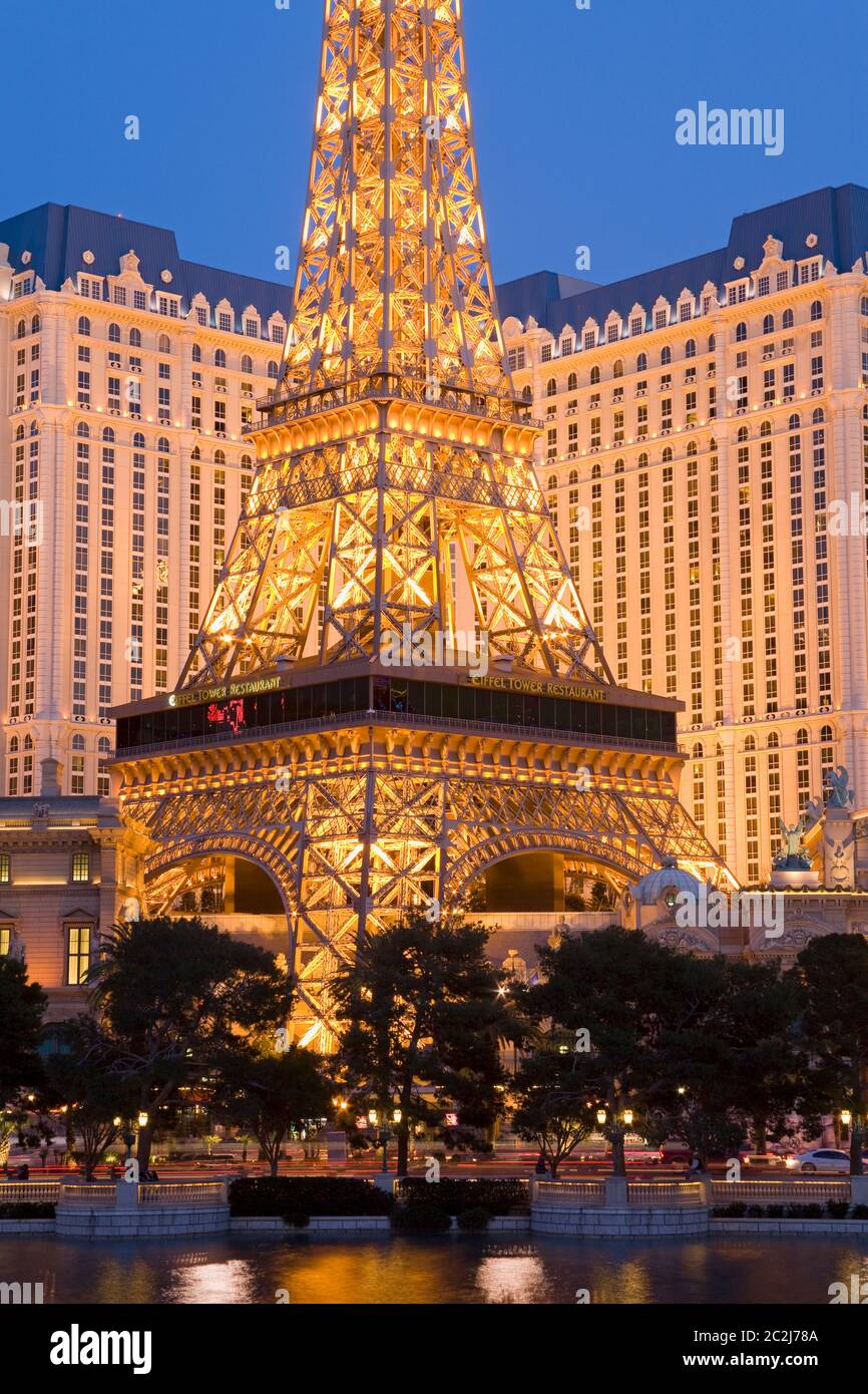 LAS VEGAS - MAR 4: Paris Las Vegas Hotel And Casino Eiffel Tower Replica  With The Theme Of The City Of Paris In France On March 4, 2010 In Las Vegas,  Nevada.