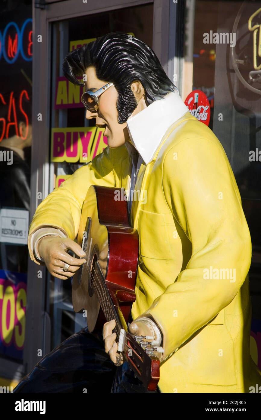 Elvis statue, Antique store on Las Vegas Boulevard, Las Vegas, Nevada, USA, North America Stock Photo