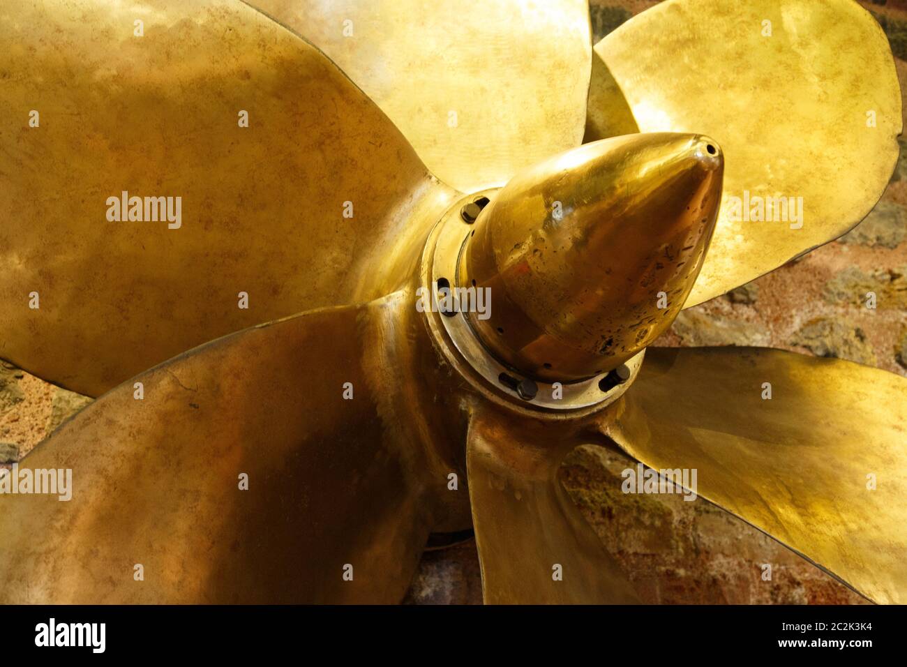 Propeller screw hires stock photography and images Alamy