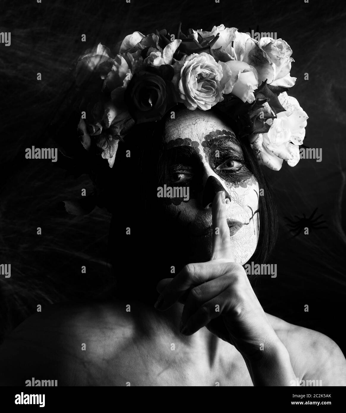 Skull rose Black and White Stock Photos & Images Alamy