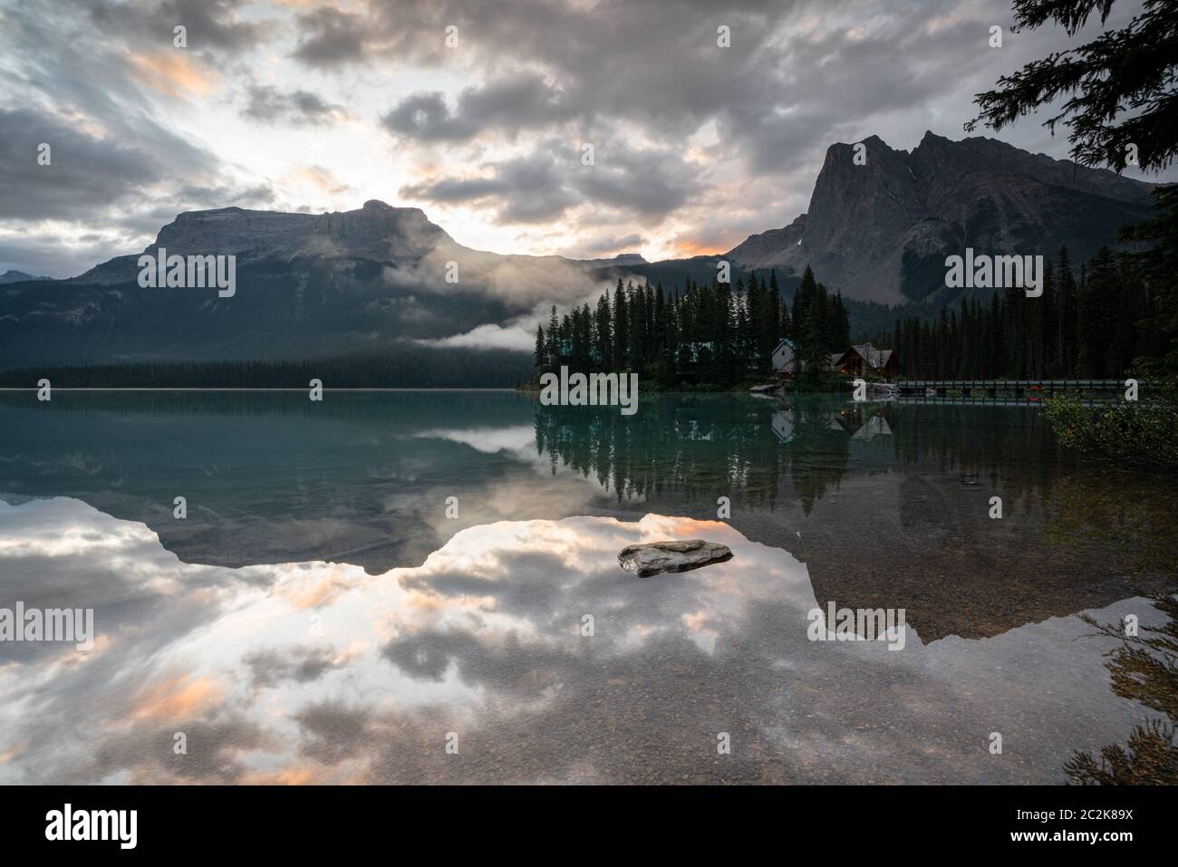 Yoho national park canada dusk hi-res stock photography and images - Alamy