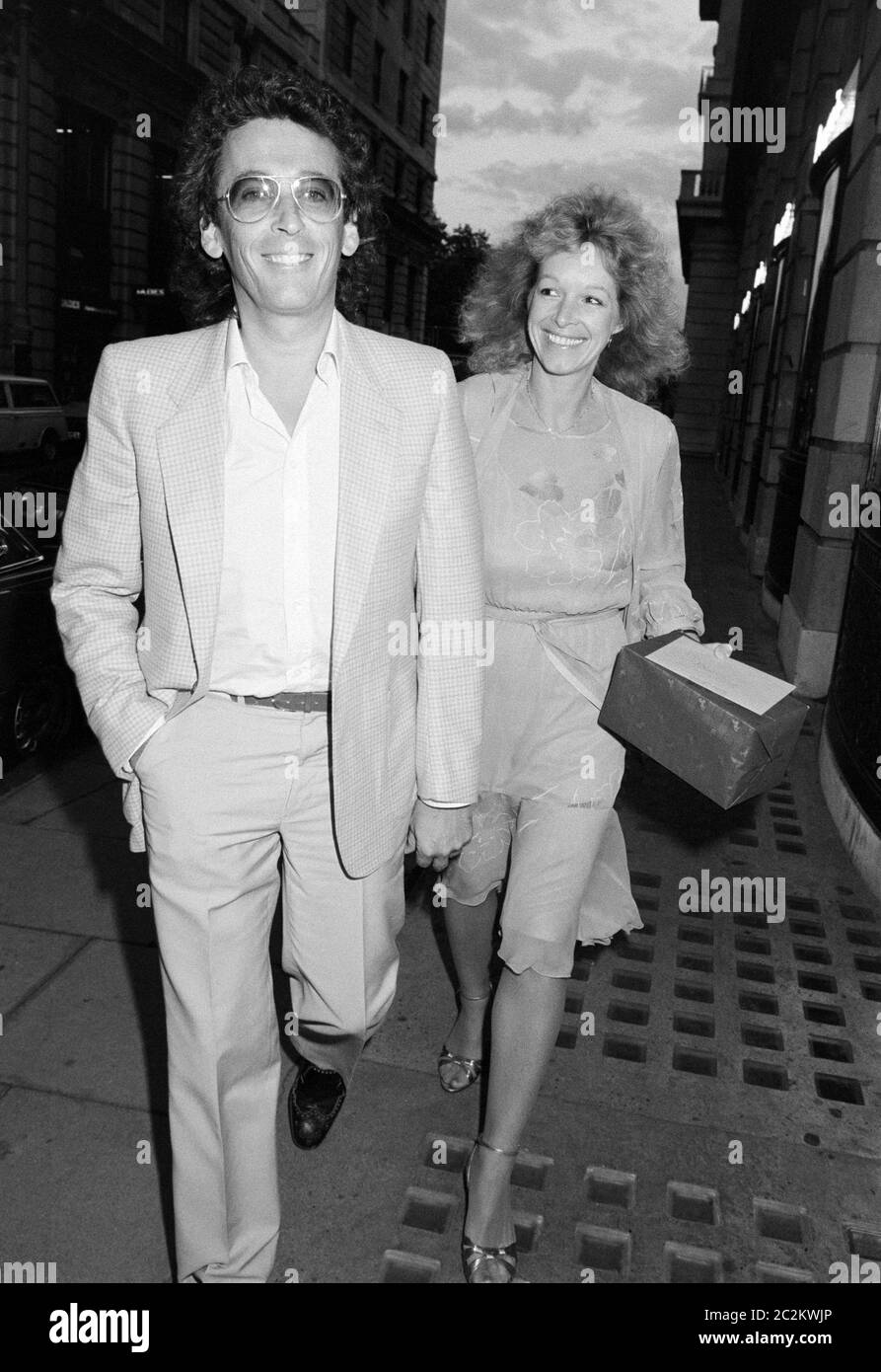 LONDON, UK. c. 1986: Actor Robert Powell & wife Barbara Lord at party at Langan's Brasserie in London. © Paul Smith/Featureflash Stock Photo