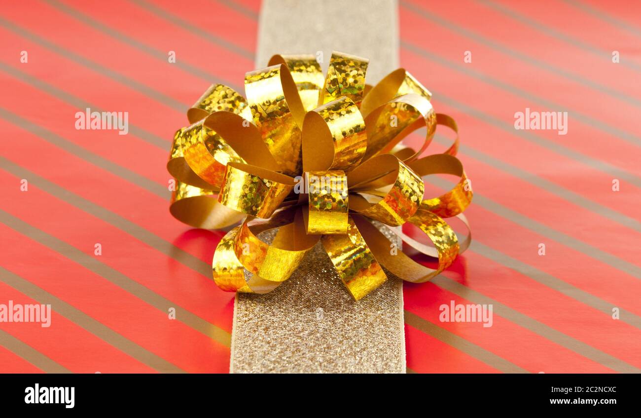 Striped Ribbon Presents Striped ribbon design hi-res stock photography and images - Alamy