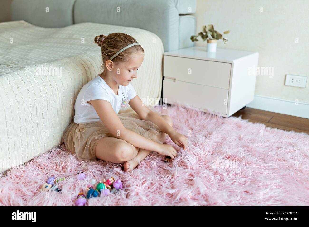 girls playing with lol dolls