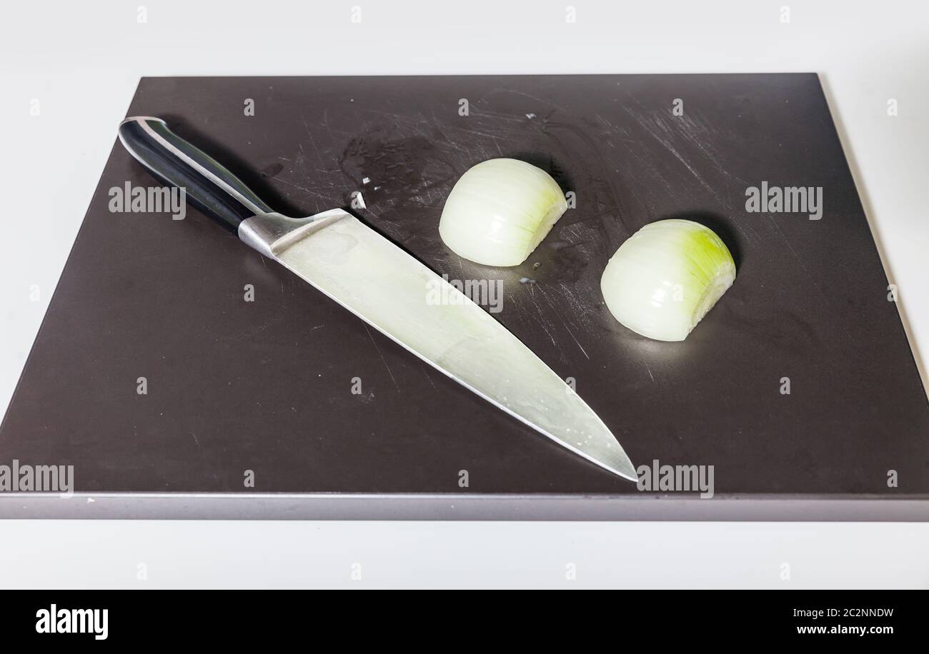 Two parts onion knife hi-res stock photography and images - Alamy